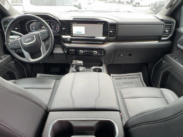 2024 GMC Sierra 1500 SLT - Photo 11