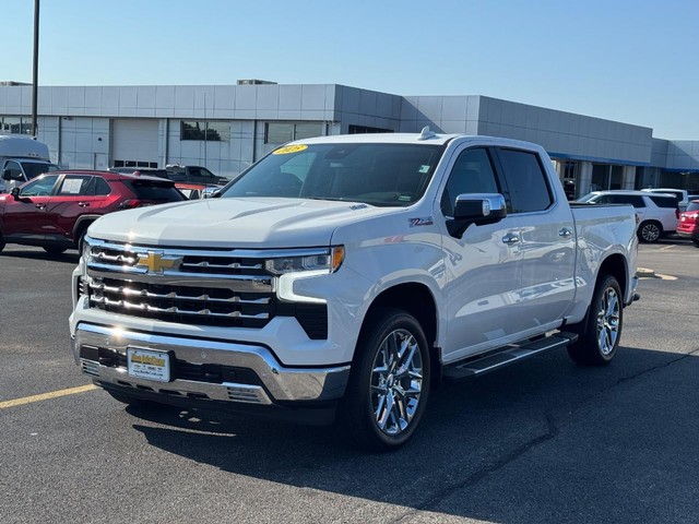 2025 Chevrolet Silverado 1500 LTZ - Photo 8