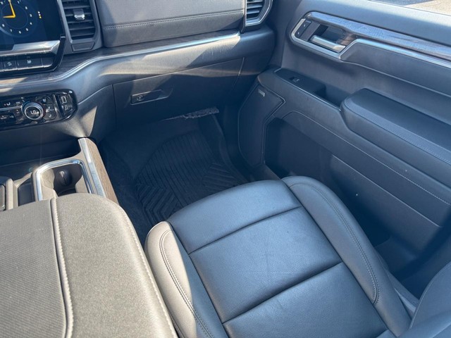 2025 Chevrolet Silverado 1500 LTZ - Photo 15