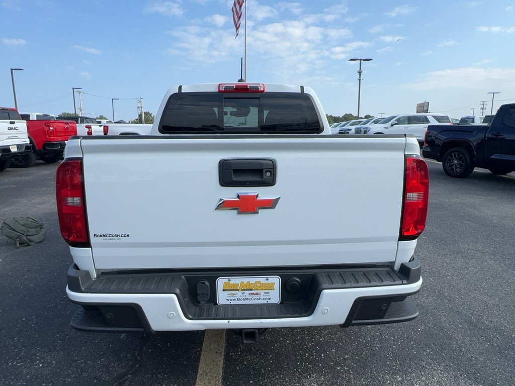 Chevrolet Colorado Vehicle Full-screen Gallery Image 04