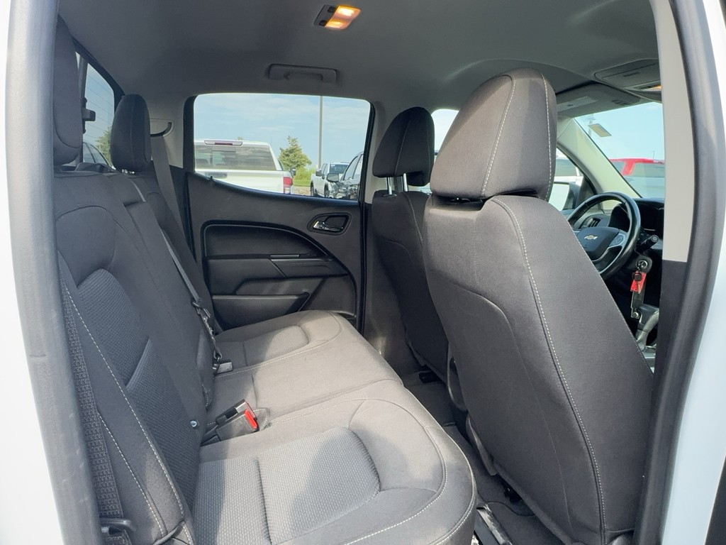 Chevrolet Colorado Vehicle Full-screen Gallery Image 10