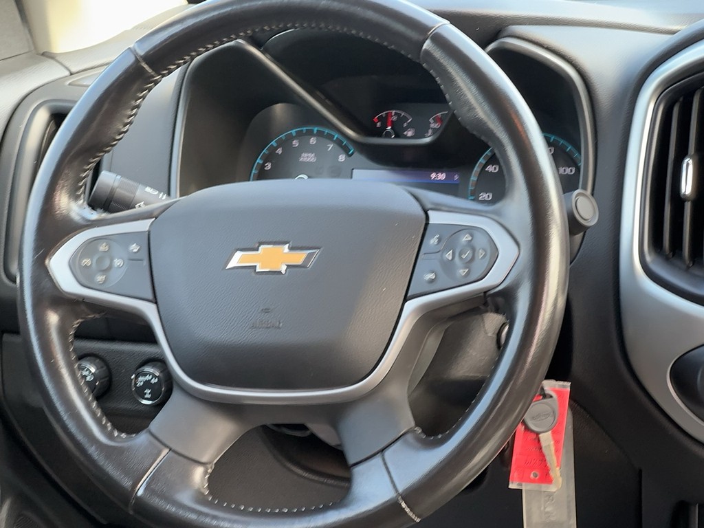 Chevrolet Colorado Vehicle Full-screen Gallery Image 12