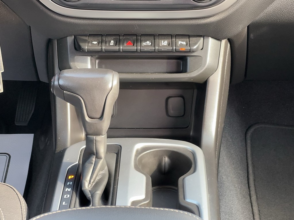 Chevrolet Colorado Vehicle Full-screen Gallery Image 14