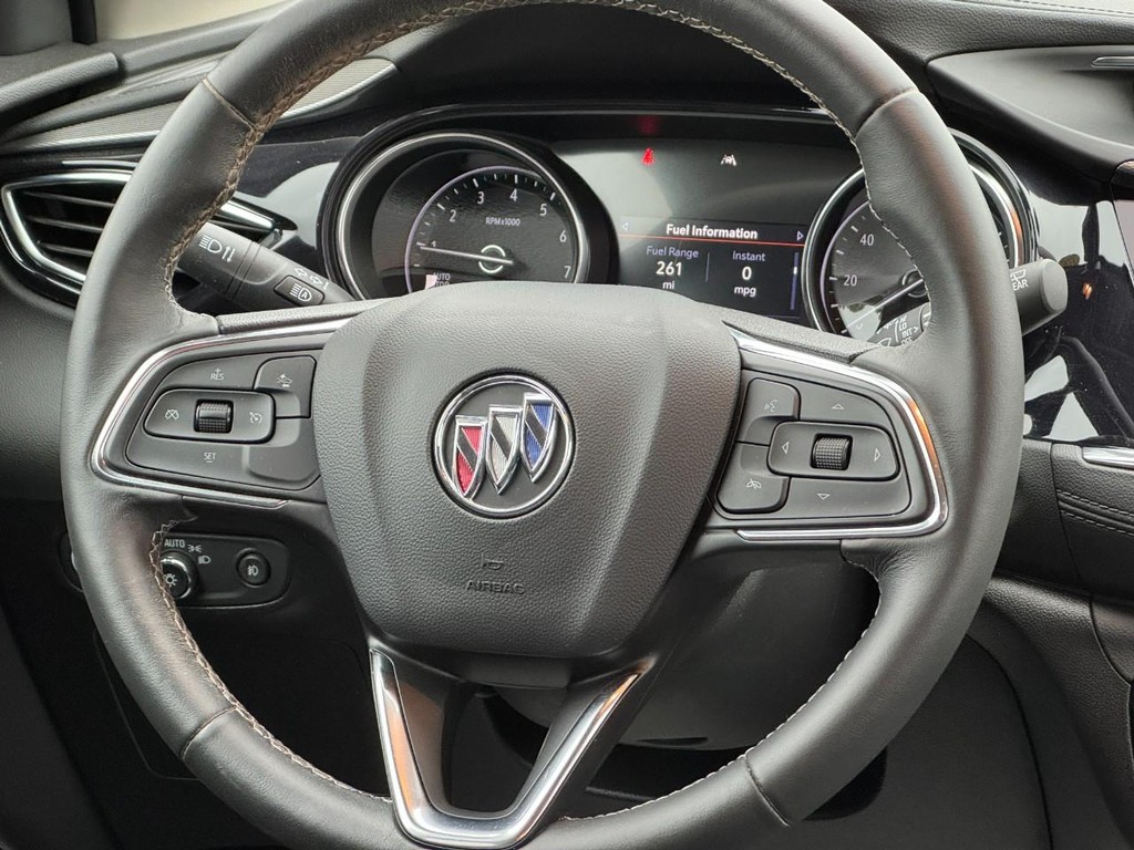 Buick Encore GX Vehicle Full-screen Gallery Image 12