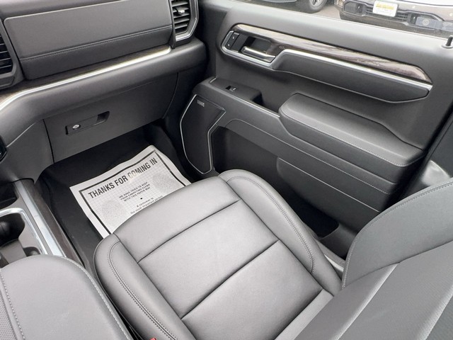 2025 Chevrolet Silverado 1500 LTZ - Photo 16