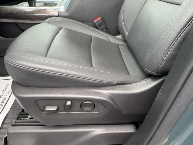 2025 Chevrolet Silverado 1500 LTZ - Photo 17