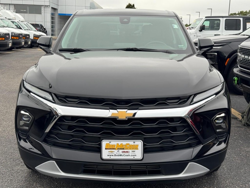 Chevrolet Blazer Vehicle Full-screen Gallery Image 09