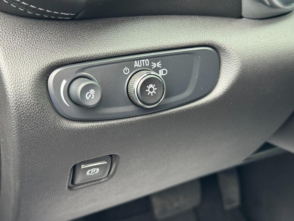 Chevrolet Blazer Vehicle Full-screen Gallery Image 19
