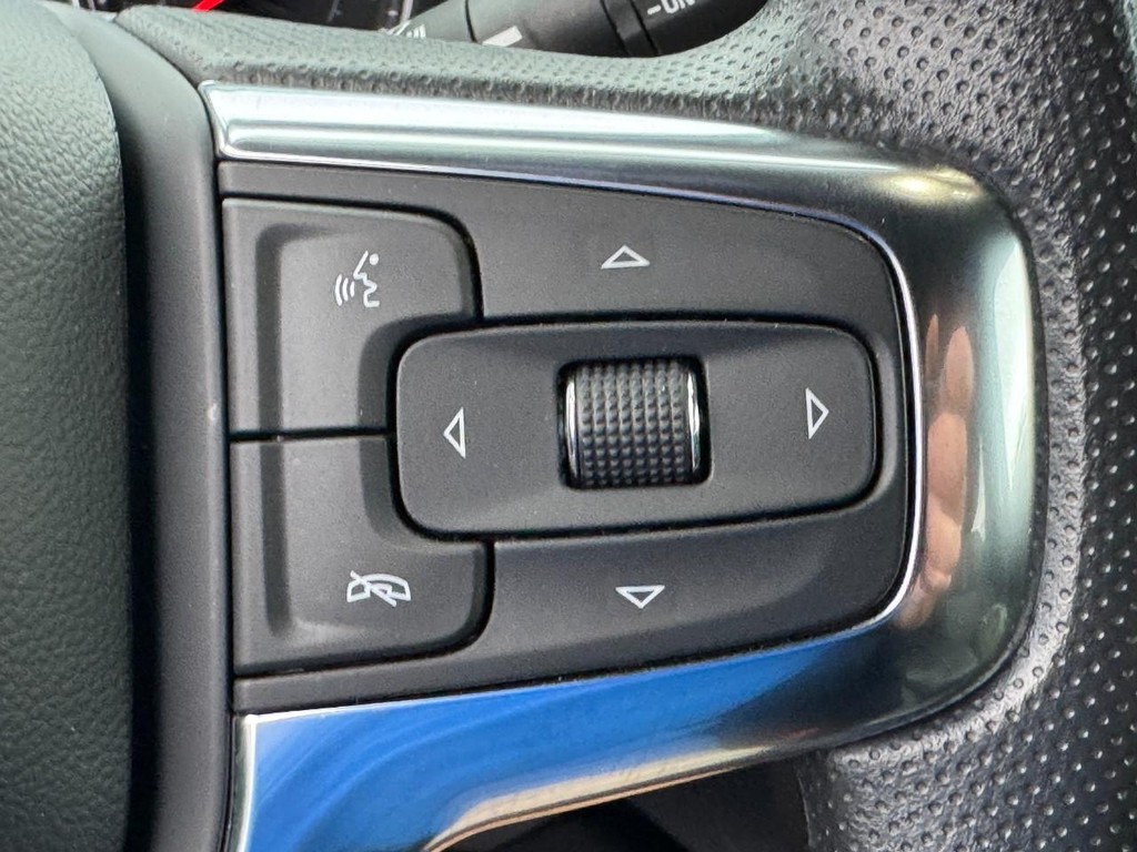 Chevrolet Blazer Vehicle Full-screen Gallery Image 21