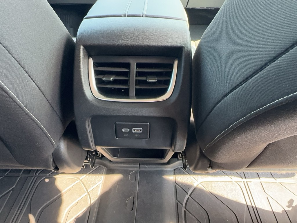 Chevrolet Blazer Vehicle Full-screen Gallery Image 11