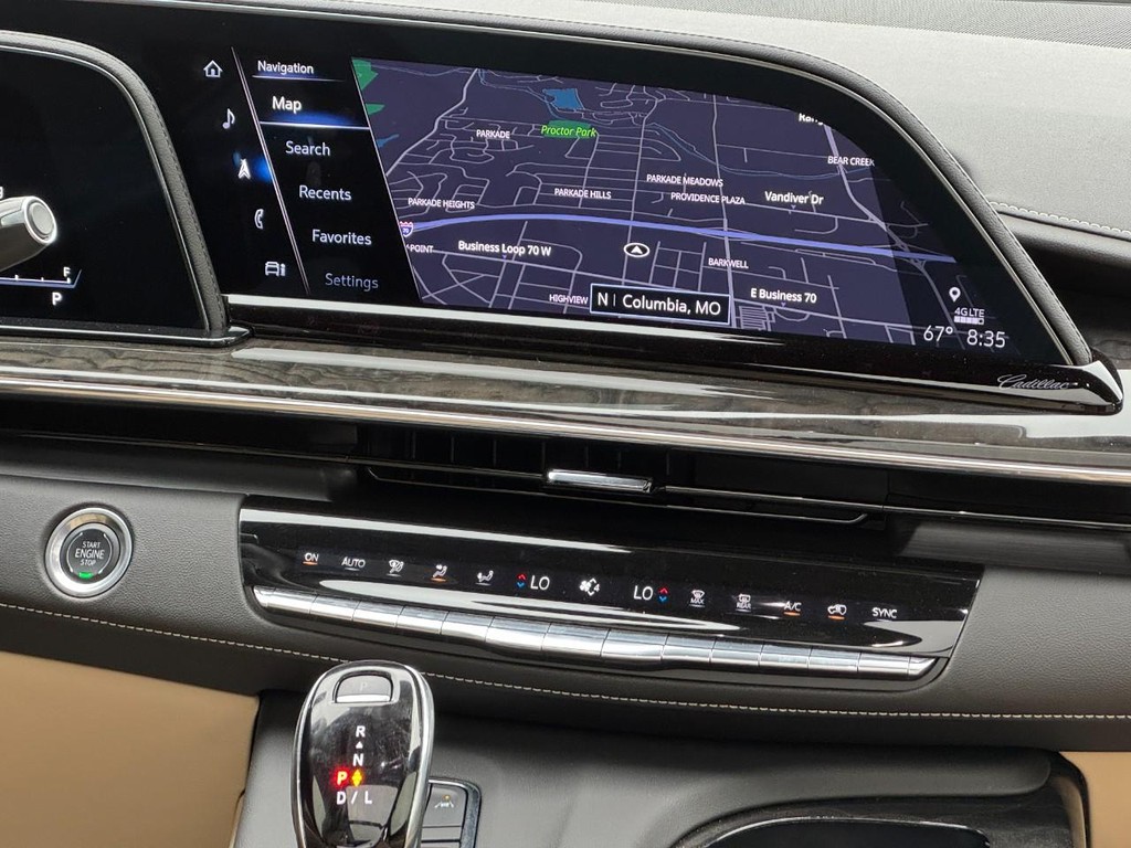 Cadillac Escalade ESV Vehicle Full-screen Gallery Image 14