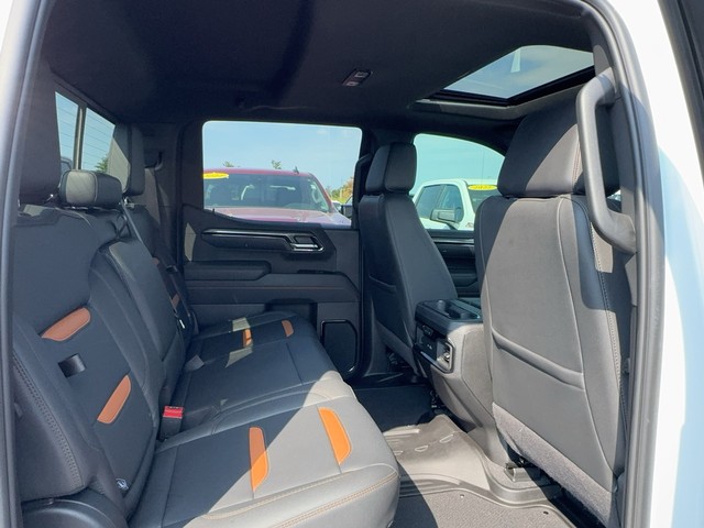 2025 GMC Sierra 1500 AT4 - Photo 9