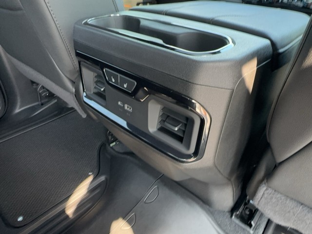 2025 GMC Sierra 1500 AT4 - Photo 10