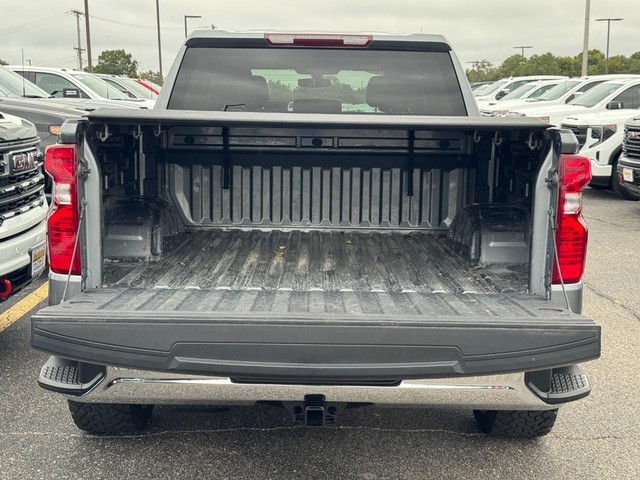 2021 Chevrolet Silverado 1500 LT - Photo 4
