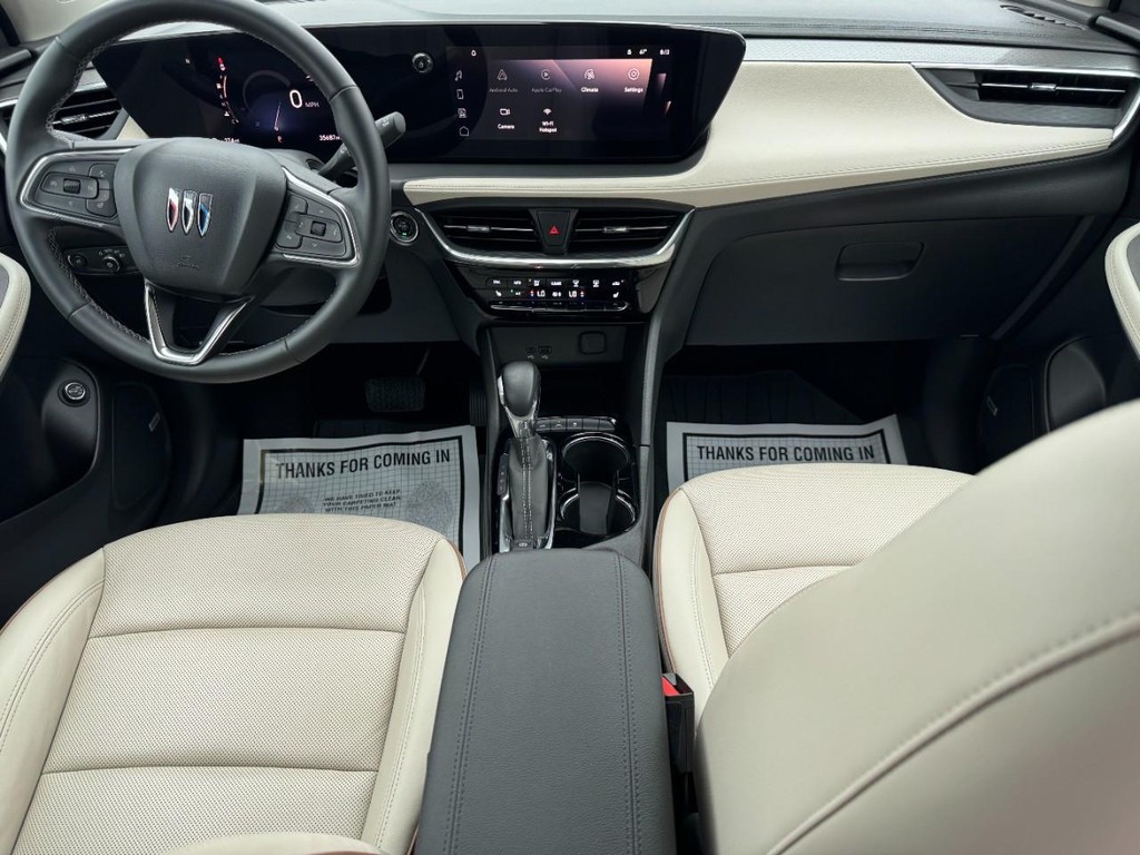 Buick Encore GX Vehicle Full-screen Gallery Image 11
