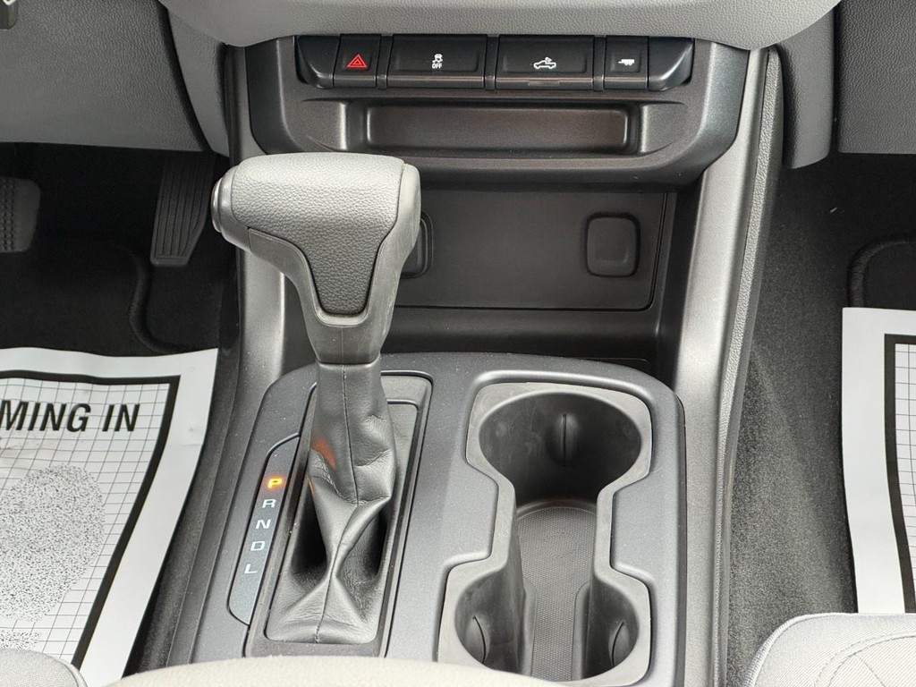 Chevrolet Colorado Vehicle Full-screen Gallery Image 14