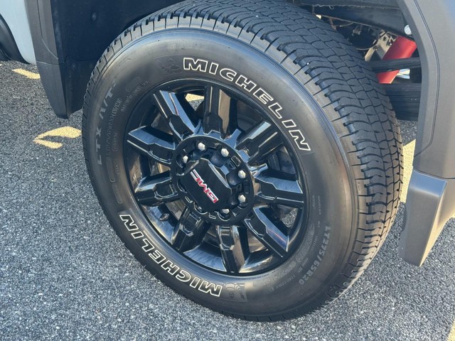 2025 GMC Sierra 3500HD AT4 - Photo 6