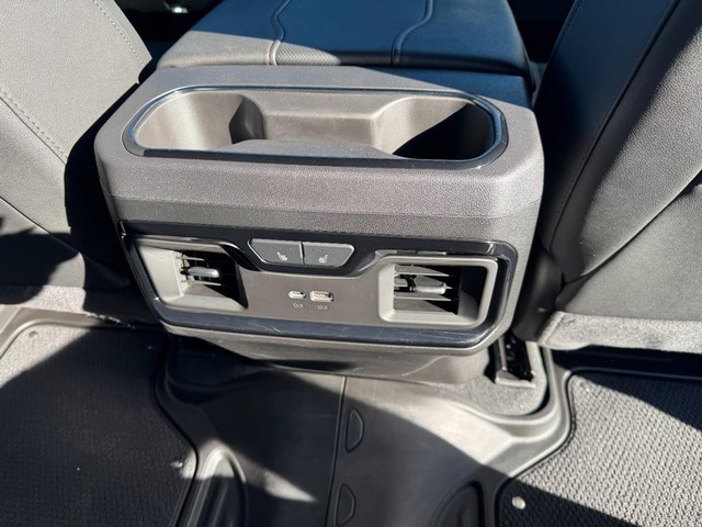 2025 GMC Sierra 3500HD AT4 - Photo 10
