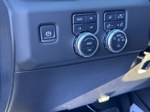 2025 GMC Sierra 3500HD AT4 - Photo 17