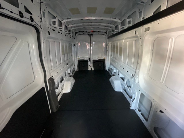 Ford E-Transit Cargo Van Vehicle Image 26