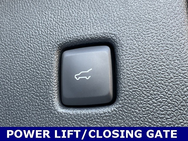 Ford Escape Vehicle Image 32