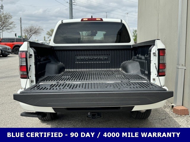 Nissan Frontier Vehicle Image 32