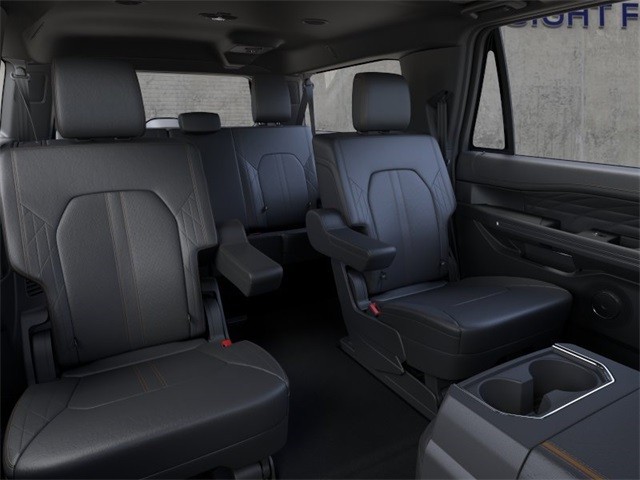Ford Expedition Max Vehicle Image 11