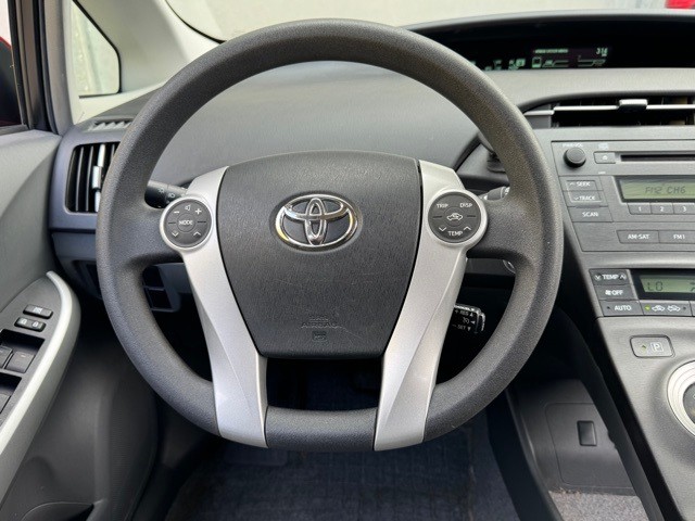 Toyota Prius Vehicle Image 06