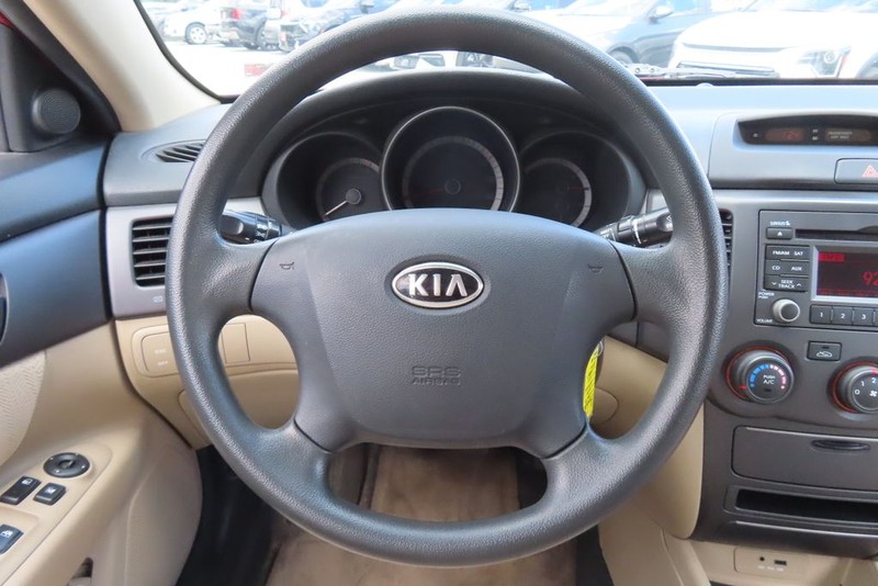 Kia Optima Vehicle Image 22