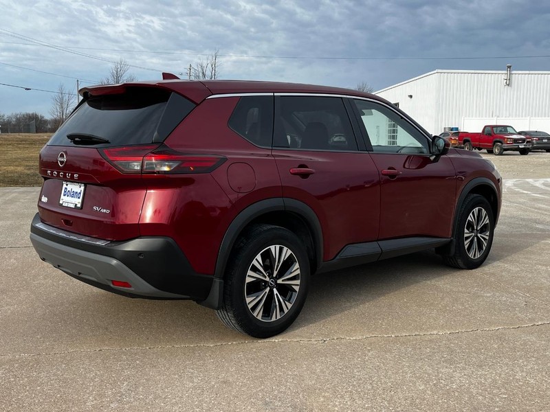 Nissan Rogue Vehicle Image 03