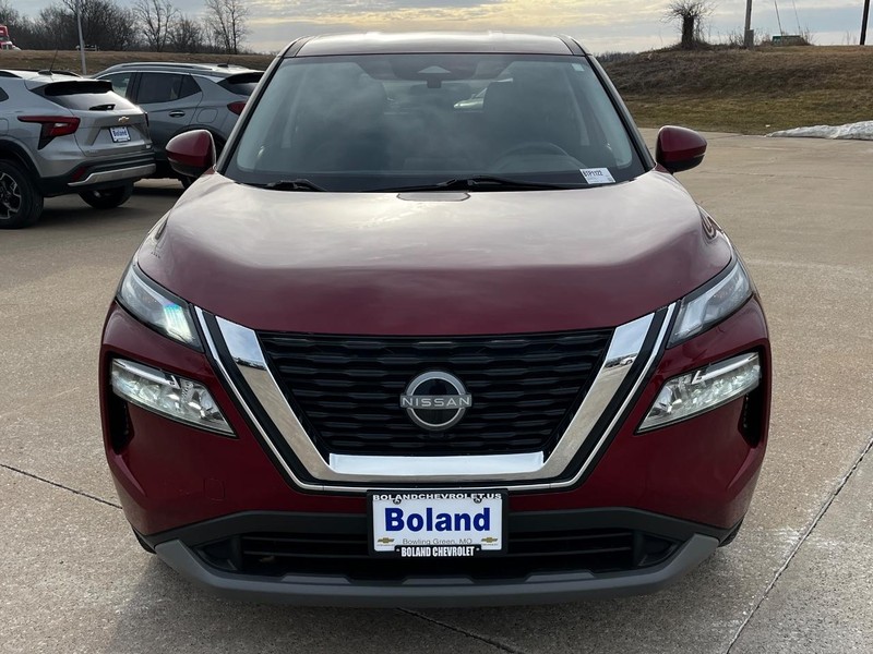 Nissan Rogue Vehicle Image 09