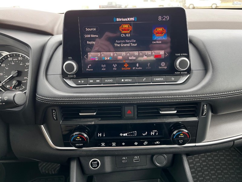 Nissan Rogue Vehicle Image 20