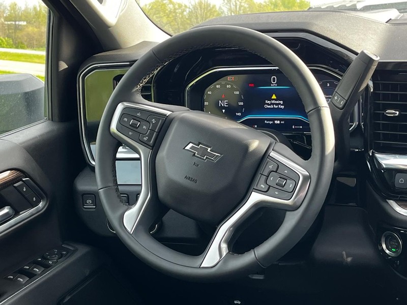 Chevrolet Silverado 2500HD Vehicle Image 06