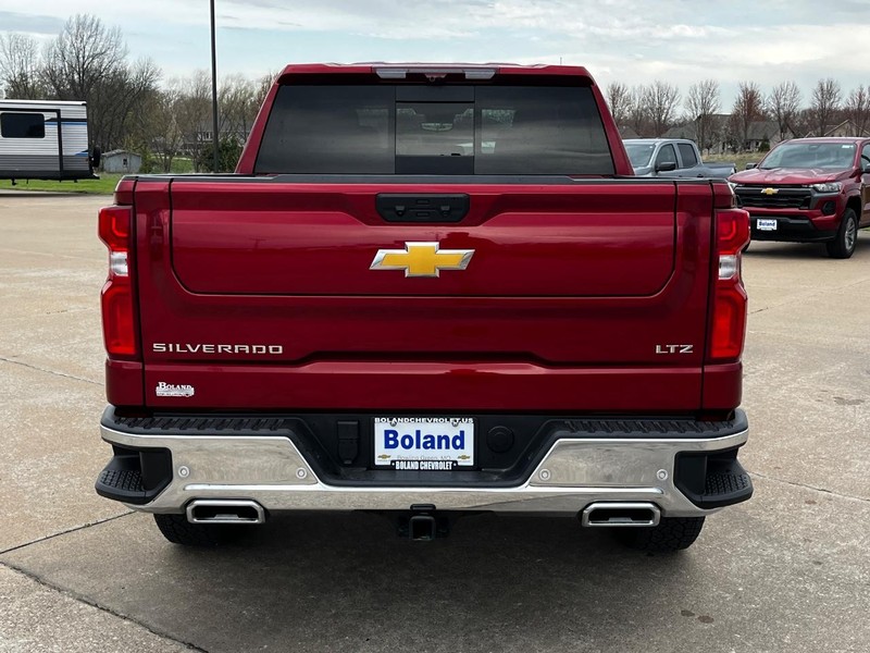 Chevrolet Silverado 1500 Vehicle Image 04