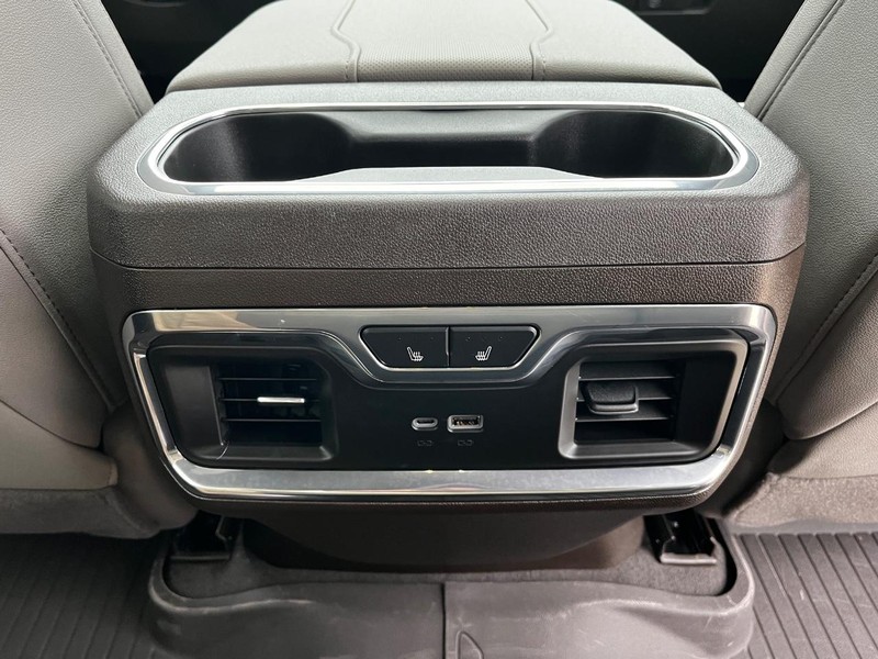 Chevrolet Silverado 1500 Vehicle Image 11