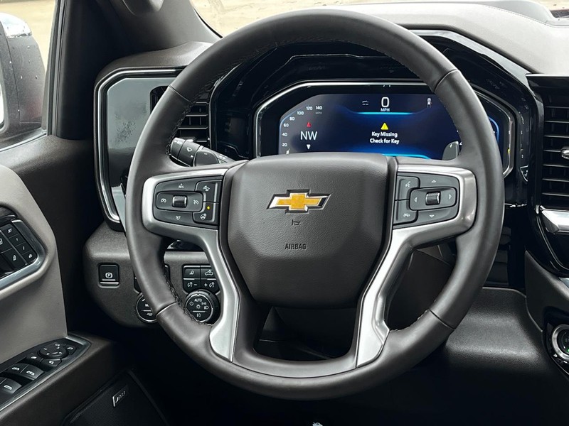 Chevrolet Silverado 1500 Vehicle Image 14