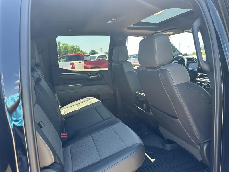 Chevrolet Silverado 1500 Vehicle Image 10