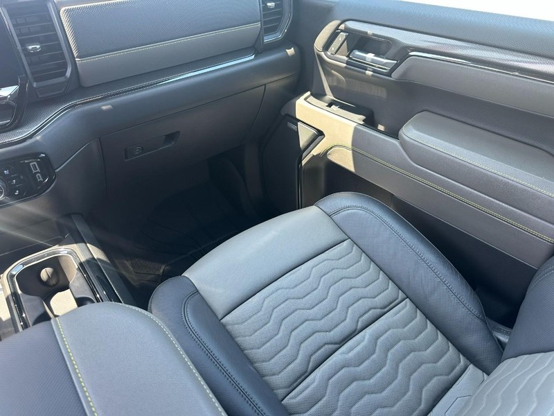 Chevrolet Silverado 1500 Vehicle Image 16