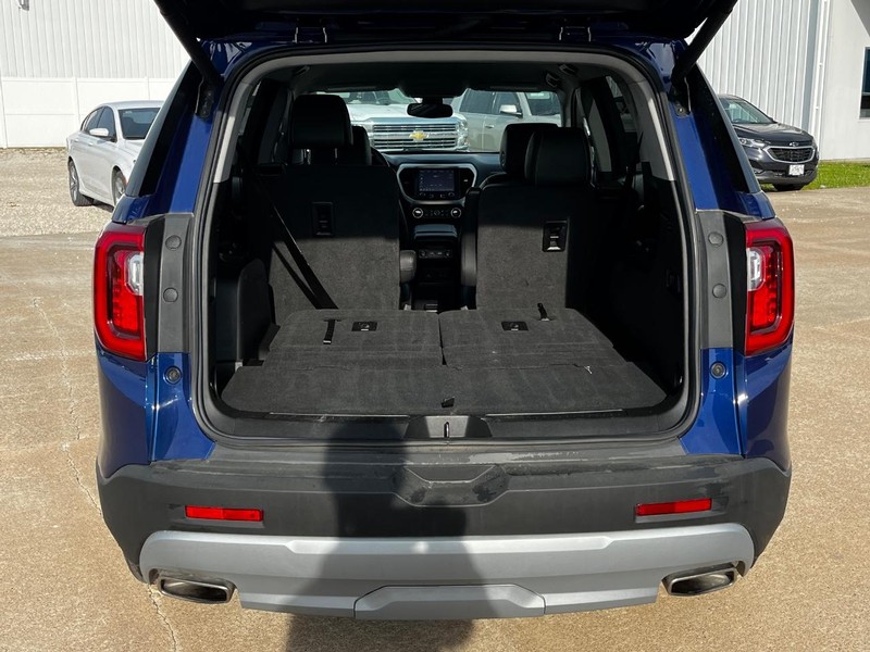 GMC Acadia Vehicle Image 05
