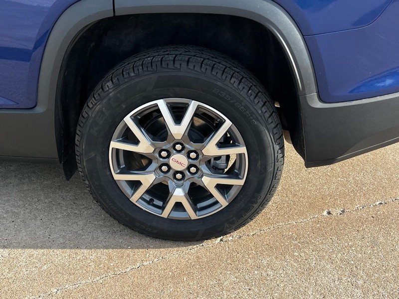 GMC Acadia Vehicle Image 07