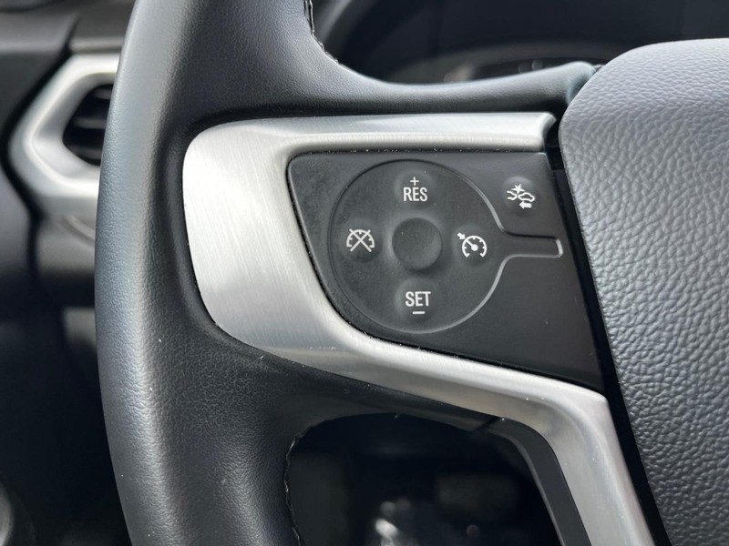 GMC Acadia Vehicle Image 18