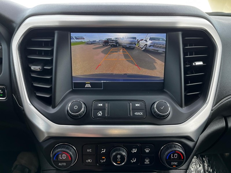 GMC Acadia Vehicle Image 23