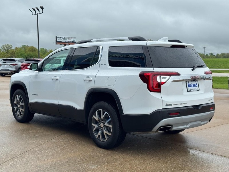 GMC Acadia Vehicle Image 06