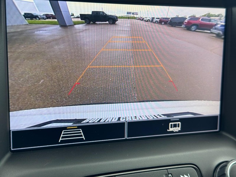 GMC Acadia Vehicle Image 24