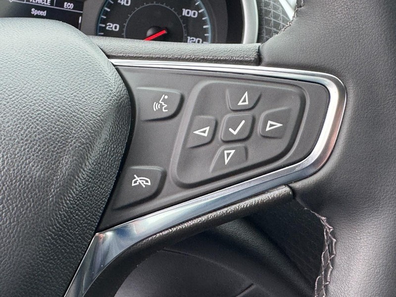 Chevrolet Malibu Vehicle Image 18
