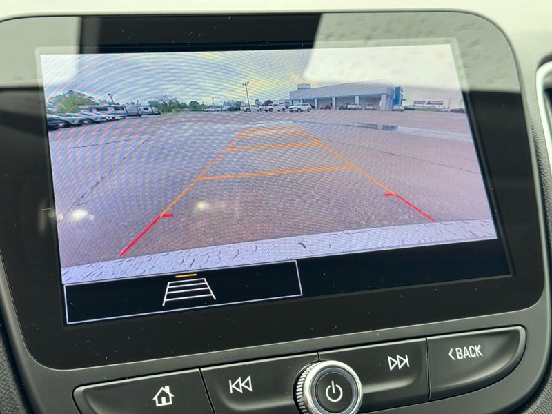 Chevrolet Malibu Vehicle Image 20