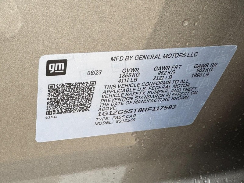 Chevrolet Malibu Vehicle Full-screen Gallery Image 23