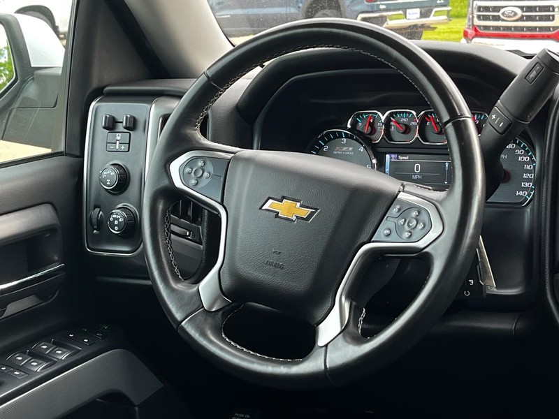 Chevrolet Silverado 1500 Vehicle Image 12
