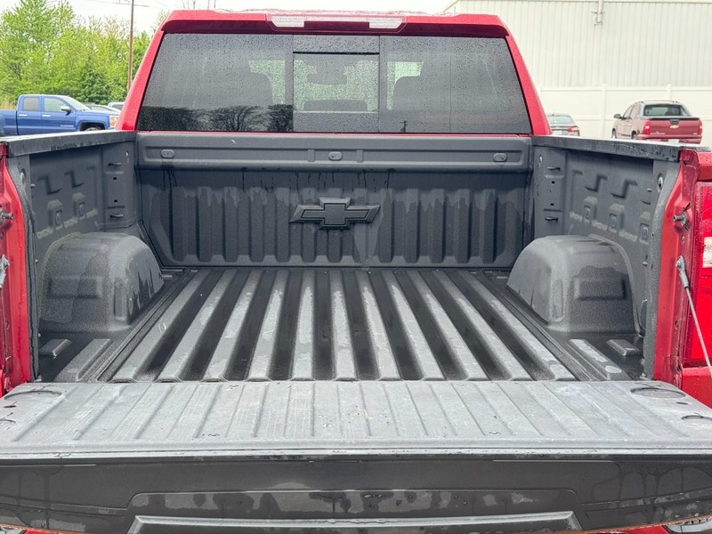 Chevrolet Silverado 1500 Vehicle Image 04