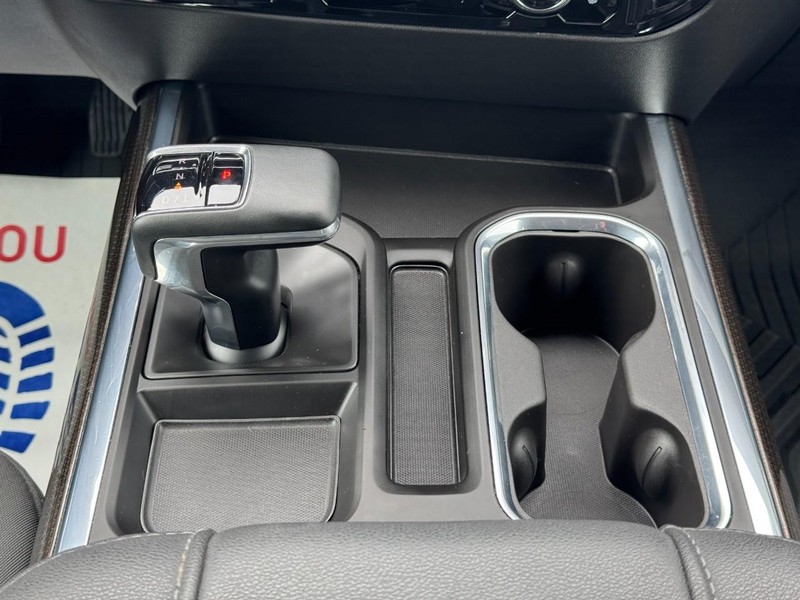 Chevrolet Silverado 1500 Vehicle Image 14